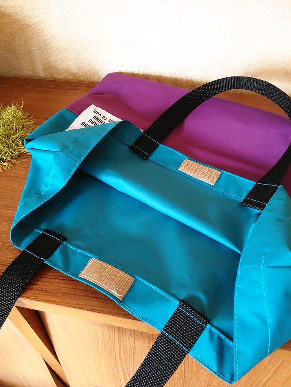 受注製作☆防水布のバッグ　ターコイズ×パープル☆プールバッグに・雨の日のおけいこに 3枚目の画像