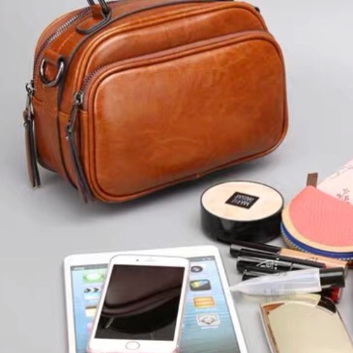 本革】シンプルな英国風ショルダーバッグ ブラウン【レディース