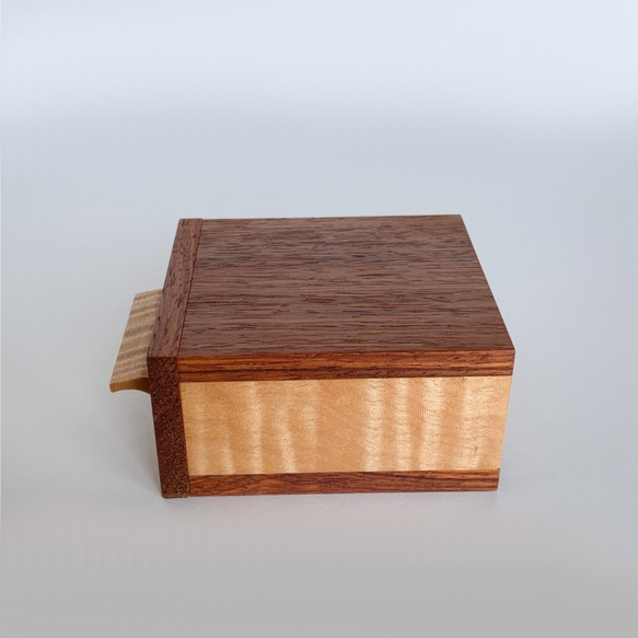 【販売済み】カリンと栃の木坊主箱（こぼうずばこ） 4枚目の画像