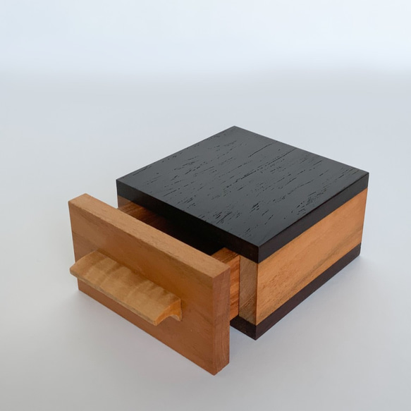 黒檀 黒檀とサクラの木坊主箱(こぼうずばこ) フリーボックス・小物