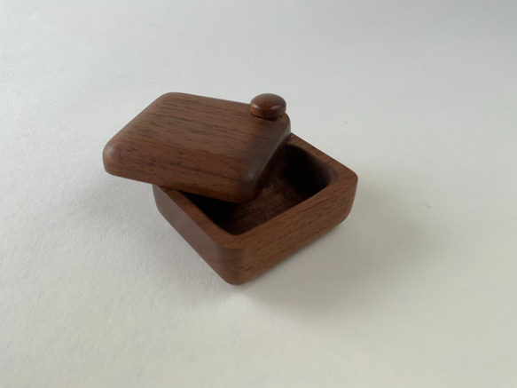 【販売済み】ローズウッドの木坊主箱（こぼうずばこ） 3枚目の画像