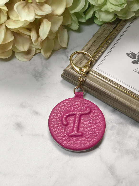 ♡レザー×リバティ イニシャルミニチャーム♡キーホルダー イニシャルT