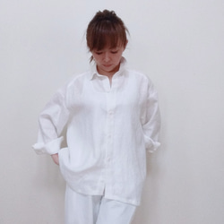 リネンシャツ　オフホワイト　大きめ　1枚で素敵　春服　夏服　M～L　涼しい 1枚目の画像