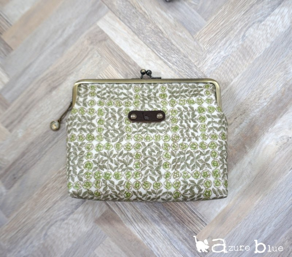 ⋆がま口通帳ケース リバティ Sleeping Rose ティーグリーン 4枚目の画像