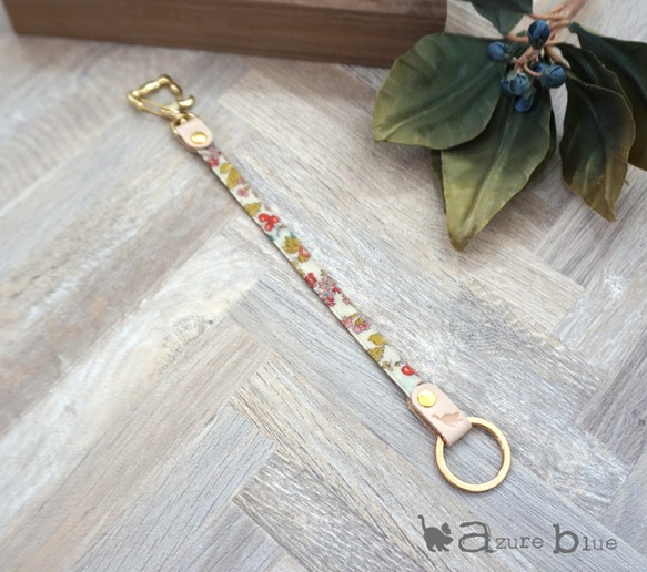 バッグキーホルダー リバティ Nancy animal ビビット 2枚目の画像