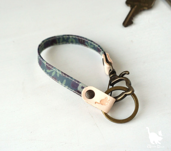 バッグキーホルダー リバティ Wiltshire パープル 1枚目の画像