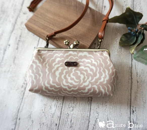 セール⋆がま口のお財布ショルダー　肉球＋リバティ Puff 2枚目の画像