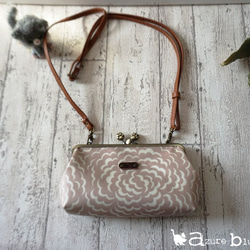 セール⋆がま口のお財布ショルダー　肉球＋リバティ Puff 1枚目の画像