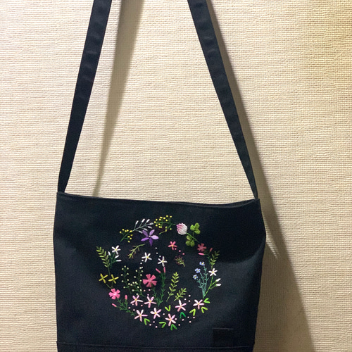 紫の花*花ビーズ刺繍のショルダーバッグ 36733042_o1.jpg?20111111154354