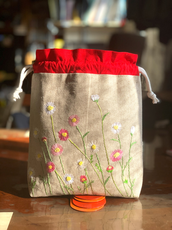 大きめサイズのスプレー菊の巾着袋 1枚目の画像