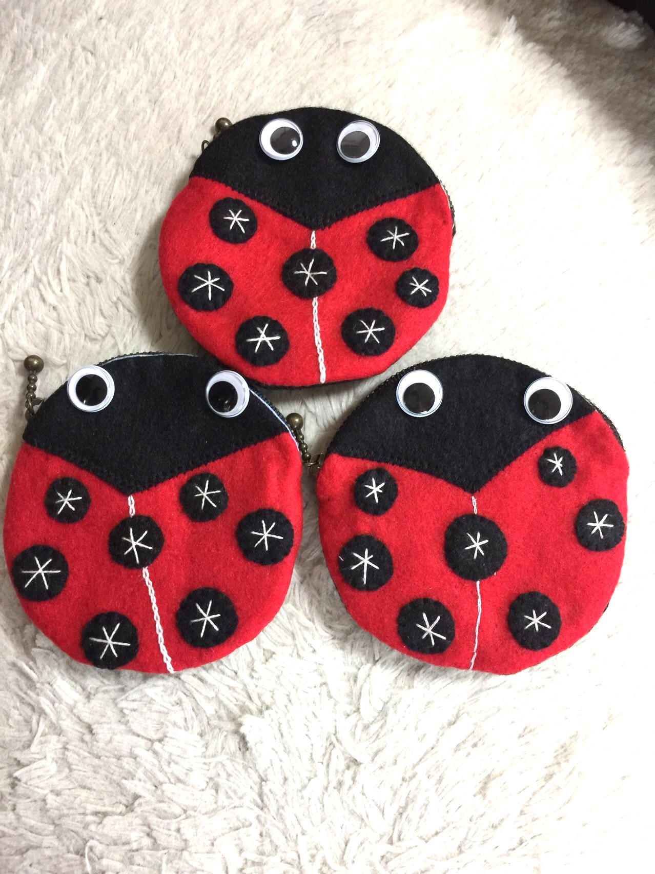 エ*カ様 てんとう虫と花のコインケース エ*カ様 てんとう虫と花のコインケース エ*カ様 てんとう虫と花