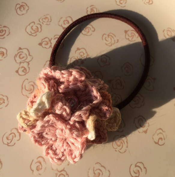 変わり紫陽花の髪留めゴム（ピンク） 3枚目の画像