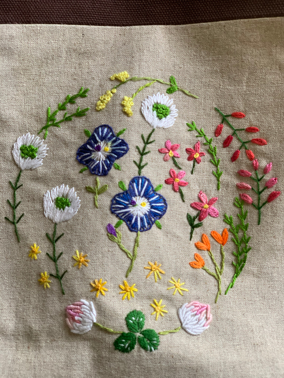 野の花刺繍のショルダーバック 10枚目の画像