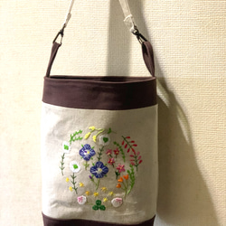 野の花刺繍のショルダーバック ショルダーバッグ 桃屋ぴちこ