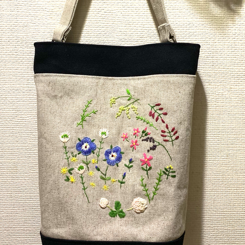 野の花刺繍のショルダーバック ショルダーバッグ 桃屋ぴちこ 通販 ...