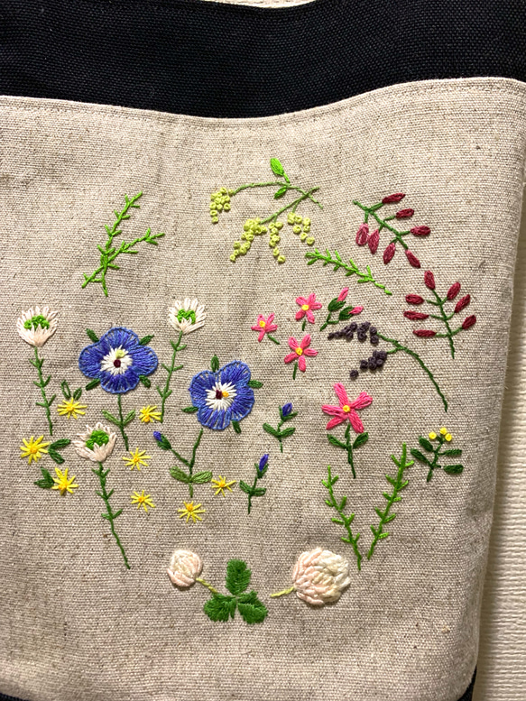 野の花刺繍のショルダーバック 6枚目の画像