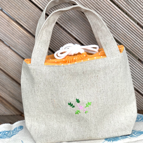 野の花刺繍の花飾り巾着トート トートバッグ 桃屋ぴちこ 通販 5507423