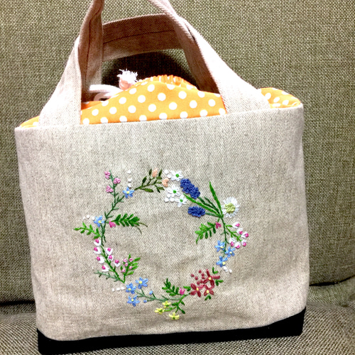 野の花刺繍の花飾り巾着トート トートバッグ 桃屋ぴちこ 通販
