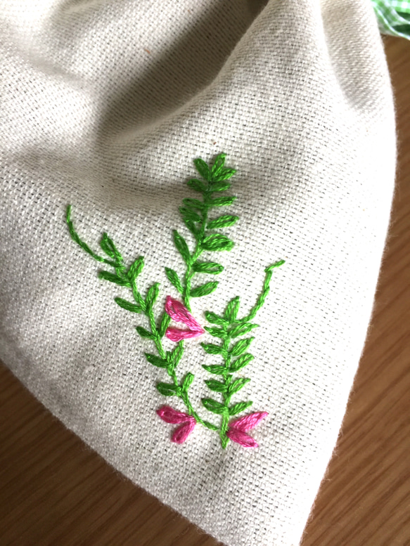 野の花刺繍の巾着袋 5枚目の画像