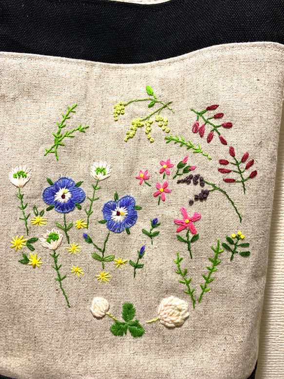 野の花刺繍のトートバック（オオイヌノフグリ） 6枚目の画像