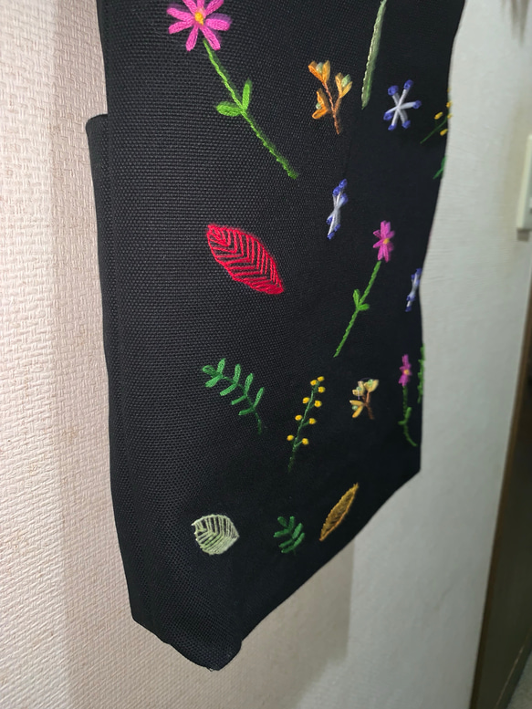 野の花刺繍の縦長ショルダー 11枚目の画像