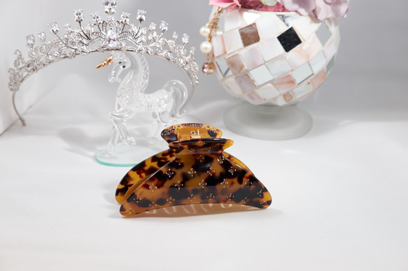 べっこうスワロフスキーダークベージュヘアクリップ大サイズ重めの髪も多い髪もしっかり留まります　大人女子フランス製樹脂 1枚目の画像