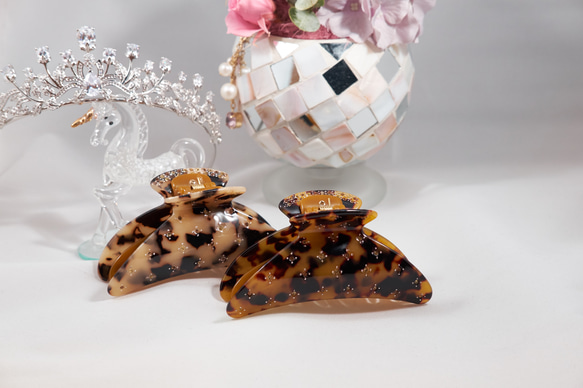 べっこうスワロフスキーダークベージュヘアクリップ大サイズ重めの髪も多い髪もしっかり留まります　大人女子フランス製樹脂 2枚目の画像