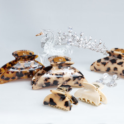 べっこうスワロフスキーダークベージュヘアクリップ大サイズ重めの髪も多い髪もしっかり留まります　大人女子フランス製樹脂 9枚目の画像