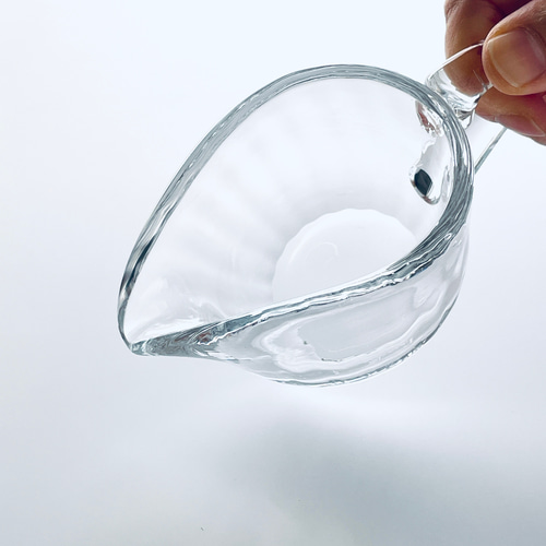 ガラスの片口 取っ手付き［透明］ お椀・ボウル・鉢 F-GLASS