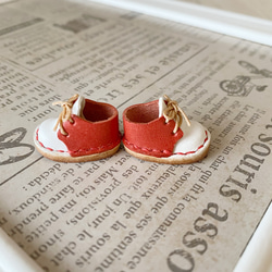 オビツ11&ミディブライス ミニチュア靴　SSタイプ　赤×白 2枚目の画像