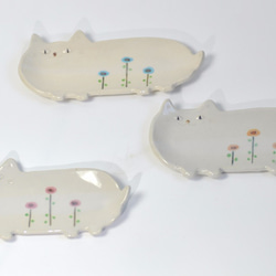 猫の長ザラ【Flower】 小皿 3枚目の画像