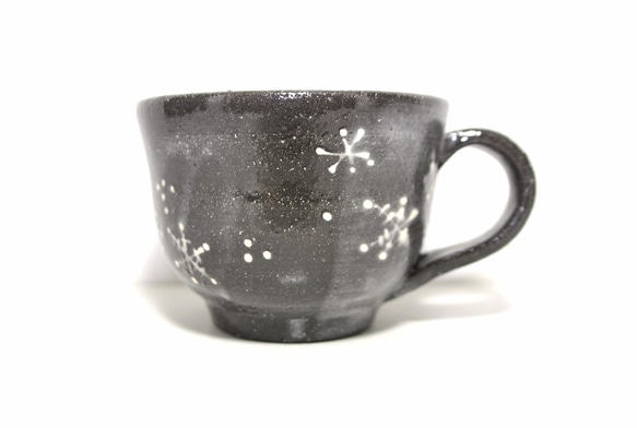 雪の結晶のcafeマグ　取手付き 3枚目の画像