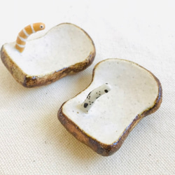 厚切麵包和鰻魚筷架 第2張的照片