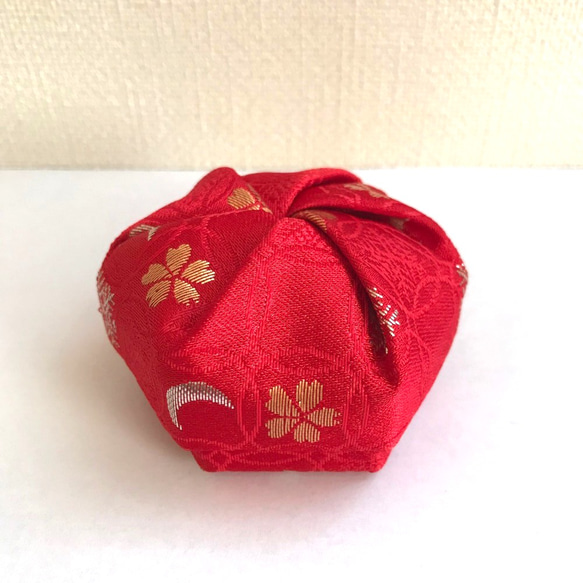 京都の布で作った和風小物入れ(布香合)【赤】 その他ケース shinshin28