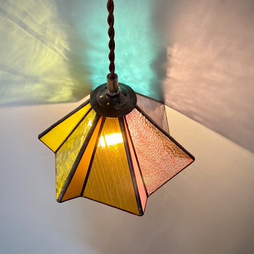 ⭐️がんも様 御専用⭐️【ヴィンテージ】ステンドグラスランプ 着せ替えセット ランプWORK SHOPについて - UZAWA STAINED GLASS