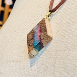 ウッドレジン　ネックレス 2枚目の画像