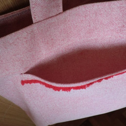 ピンクの帆布トートバック　薔薇のコサージュ付き 3枚目の画像