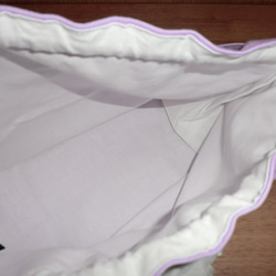 帆布巾着ミニバック　オーガンジー、チュールの薔薇付き 3枚目の画像
