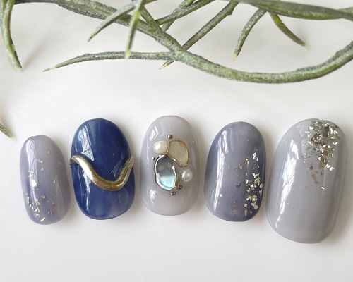 0_0bd55a1be99289ec349203230715