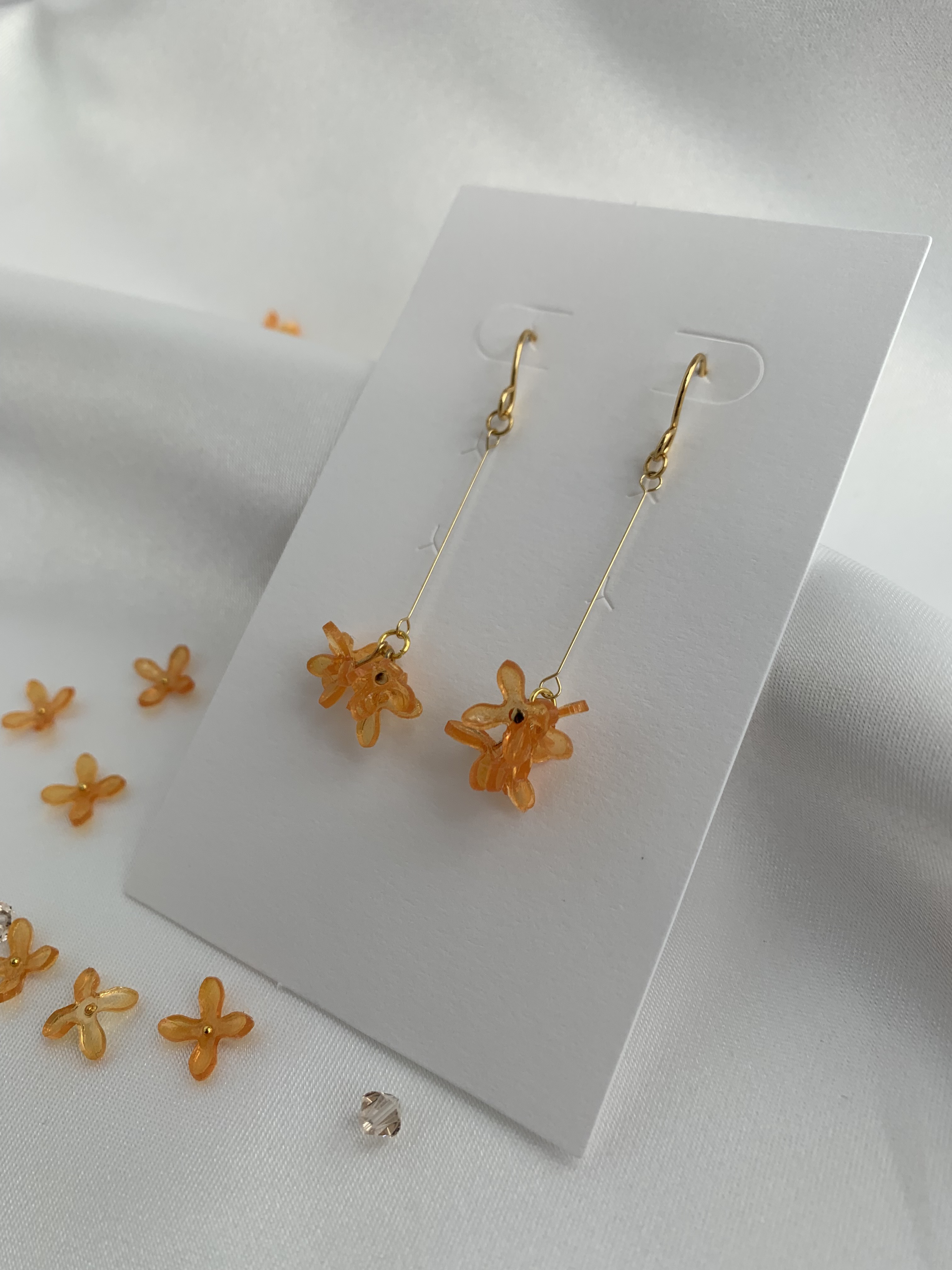 ♡ハンドメイド♡ビジューピアスイヤリング№670金木犀 限定販売】 ♡ハンドメイド♡ビジューピアスイヤリング№670