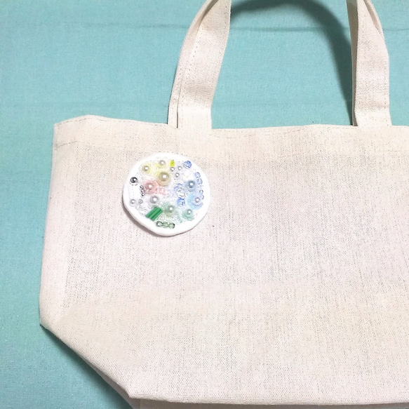 ビーズ刺繍 Pastel Color ブローチ 5枚目の画像