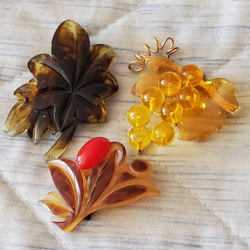 べっこう】ペンダントトップ&ブローチ 等しい