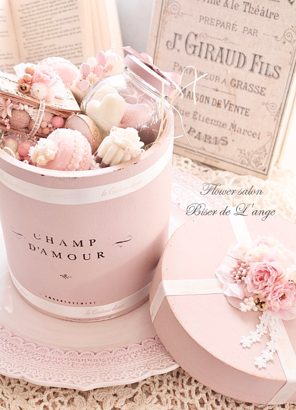 ◆かわいいピンクのお菓子箱◆ ◇かわいいピンクのお菓子箱◇