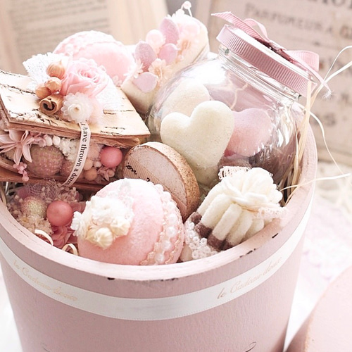 ◆かわいいピンクのお菓子箱◆ ◇かわいいピンクのお菓子箱◇