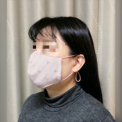 【HALLELU 立体型マスク】可愛いチェリー柄の刺繍入り コーデュロイの冬マスク 　くすみピンク　スモーキーカラー 10枚目の画像