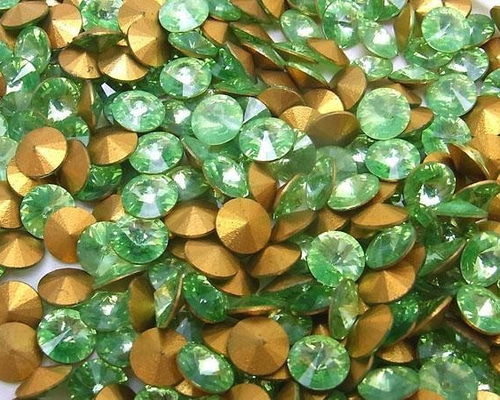 ヴィンテージ スワロフスキー art.1122 PERIDOT ss29 Rivoli 90