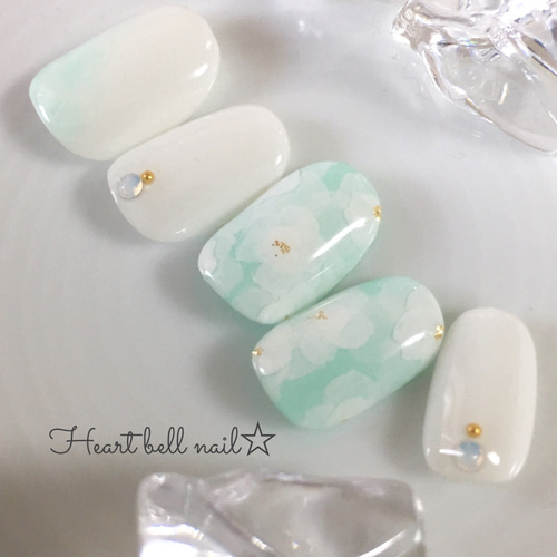 ミルキーフラワーネイルチップ