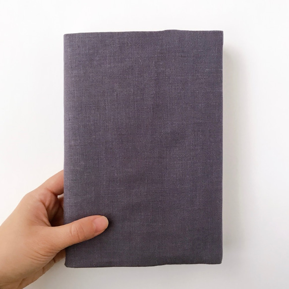 コットンリネンのブックカバー (紫) リバーシブル 文庫本 単行本 8枚目の画像