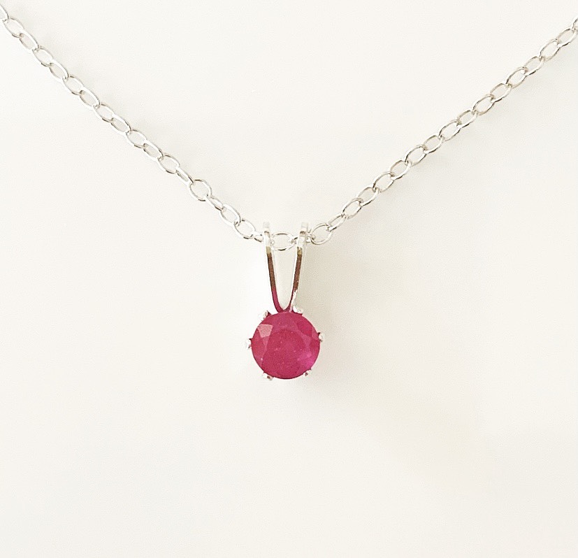＊天然石＊ルビー▪︎4mm▪︎一粒▪︎シンプル▪︎ネックレス▪︎silver925▪︎スターリングシルバー▪︎受注後作製