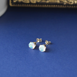 14kgf ブルーフローライト×MOP フラワーカービングピアス フローライトフラワーリーフカービングピアス 14kgf アクアマリン